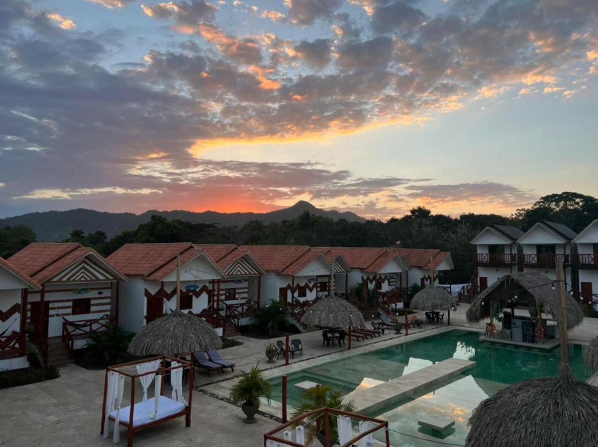 Hotel Palmares Palomino Exterior photo