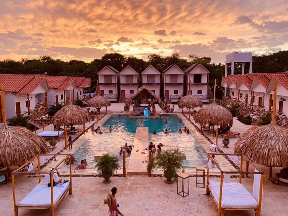 Hotel Palmares Palomino Exterior photo
